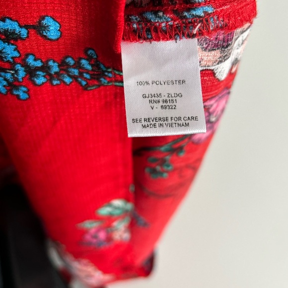 Statement open shoulder floral ruffled sleeve top - Picture 3 of 4